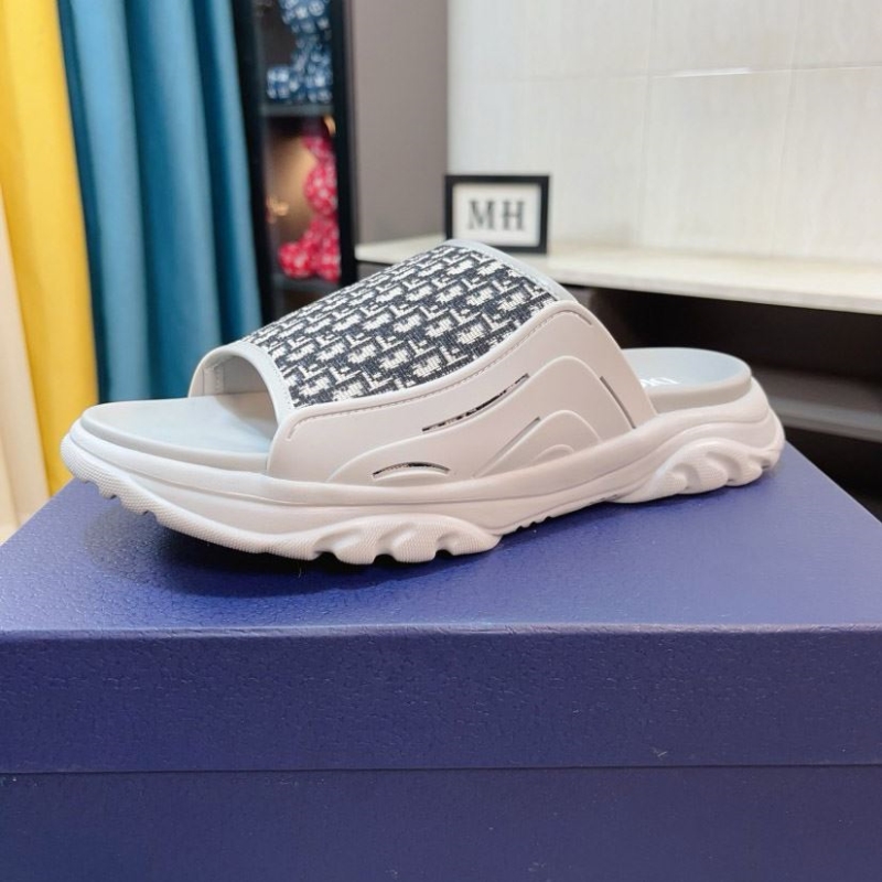 ch**an D*or slippers